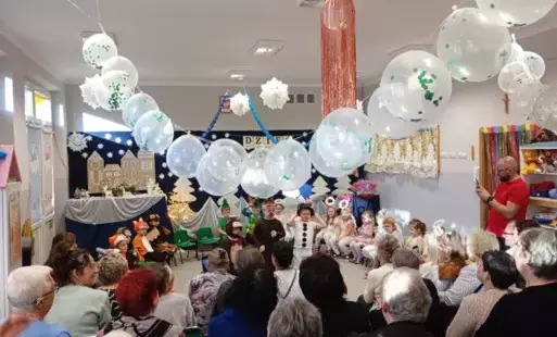 Zdjęcie do Uroczystość z okazji Dnia Babci i Dziadka w grupie II